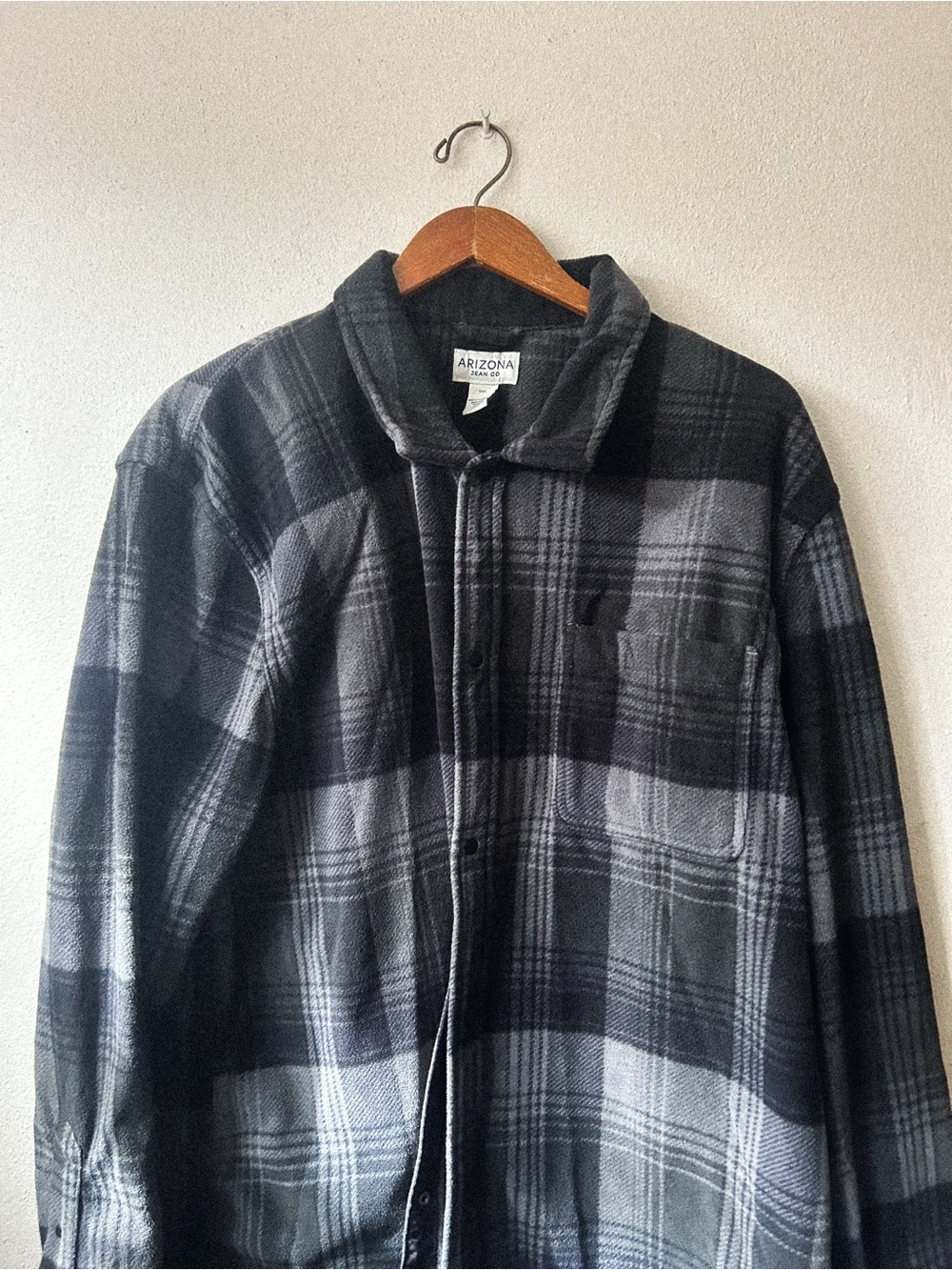 Arizona Jean Company Black & Gray Plaid Shirt Jacket